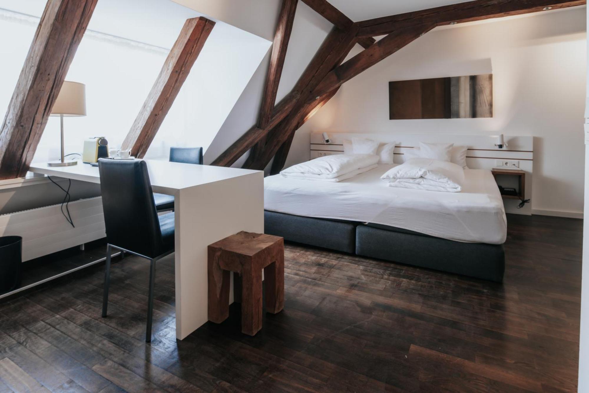 Design Hotel & Restaurant Loewen Улм Екстериор снимка