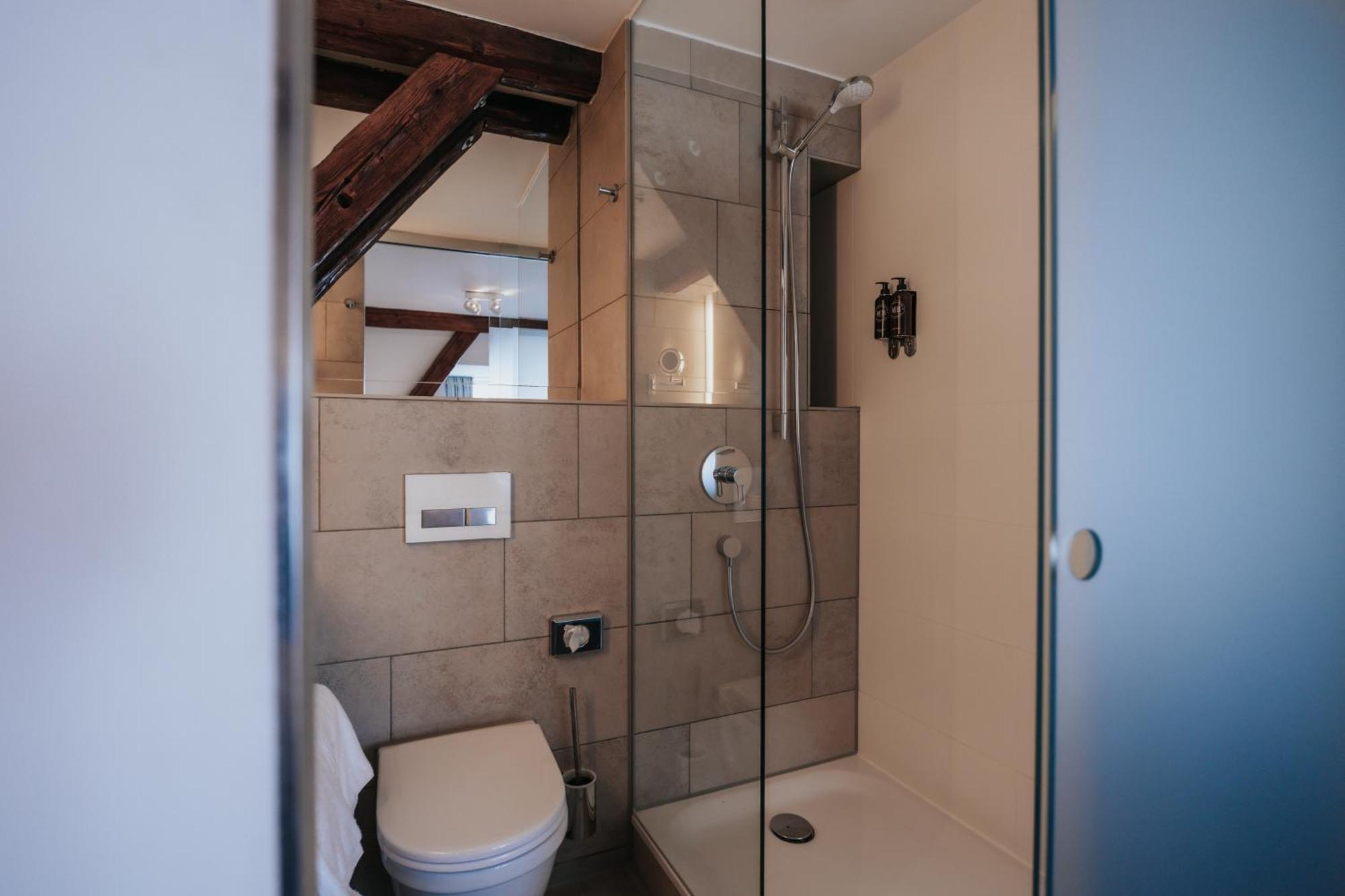 Design Hotel & Restaurant Loewen Улм Екстериор снимка