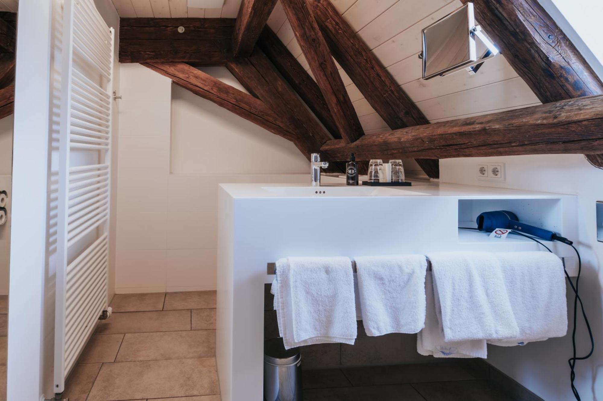 Design Hotel & Restaurant Loewen Улм Екстериор снимка