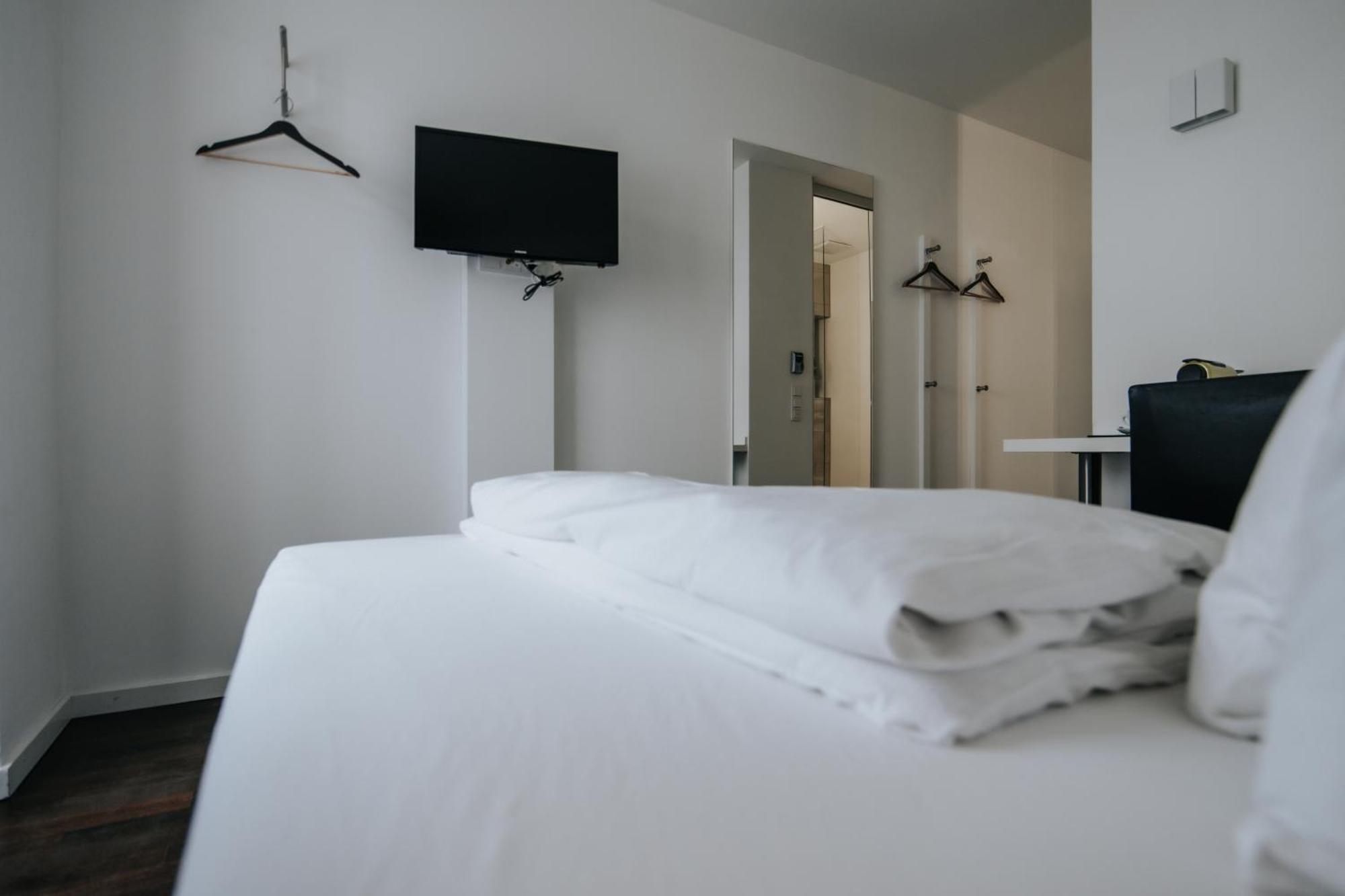 Design Hotel & Restaurant Loewen Улм Екстериор снимка