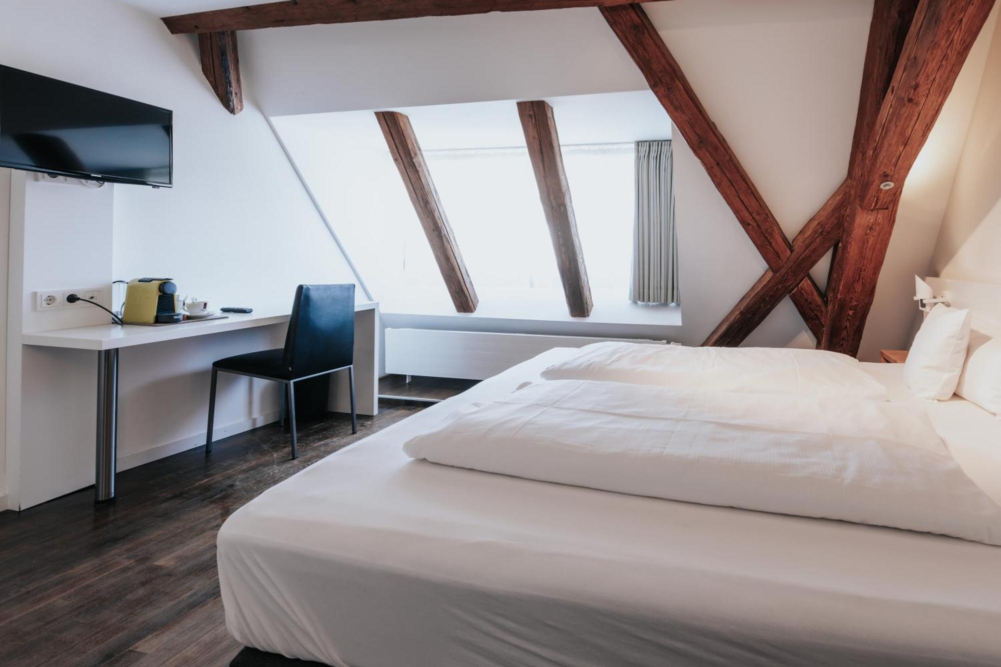 Design Hotel & Restaurant Loewen Улм Екстериор снимка